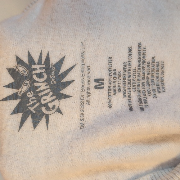 Dr. Seuss Grinch Kids Crewneck Christmas Sweatshirt - Picture 4 of 4